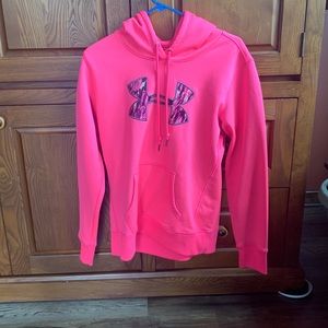 Pink under armour sweatshirt